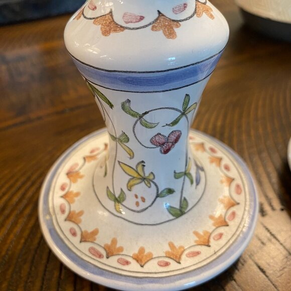 Lis Ceramica set of 2 hand painted floral ceramic candlestick holders Brazil - Picture 6 of 9